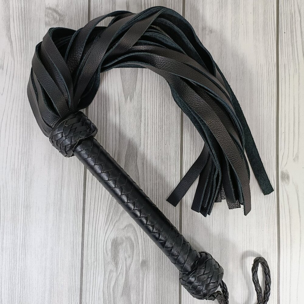 Real Genuine Cow Hide Leather Flogger, Heavy Duty Thuddy whip